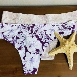 3/$20 NWT Sophie b. Hibiscus Tropical Thongs L